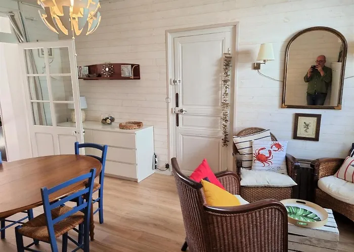 Ty West Batz-sur-Mer